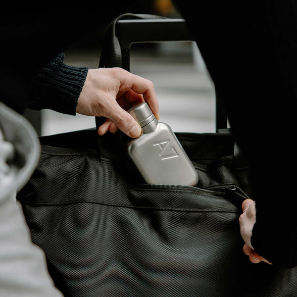 Charles And Marie A7 Edelstahlflasche Memobottle™ SATIN | Flache Wiederverwendbare TRINK- & WASSERFLASCHE | 250 Ml