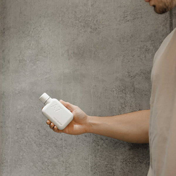 Charles And Marie A7 Edelstahlflasche Memobottle™ Weiss | Flache Wiederverwendbare TRINK- & WASSERFLASCHE | 250 Ml