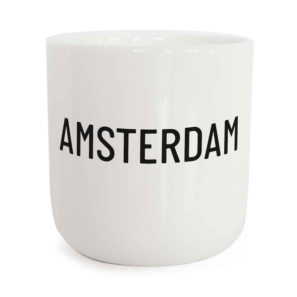 charles and marie AMSTERDAM | weisser Kaffee- & Tee-BECHER mit schwarzer Typo | City Collection | PLTY