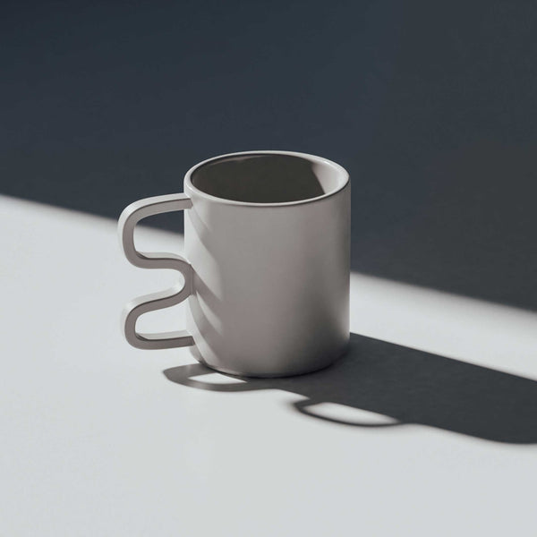 charles and marie ANNIKA | grauer FORMEN BECHER | Ian Anderson | Aandersson