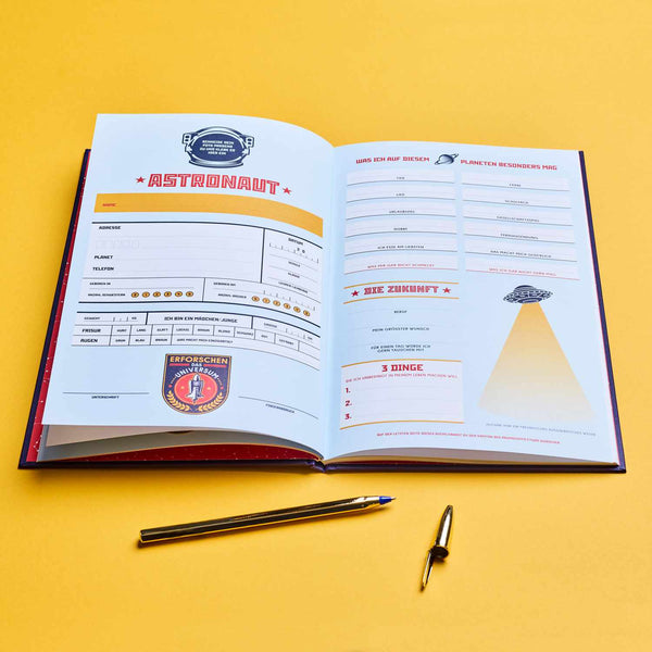 Charles And Marie ASTRONAUTEN | FREUNDEBUCH Für Junge RAUMFAHRER*innen | Stratier