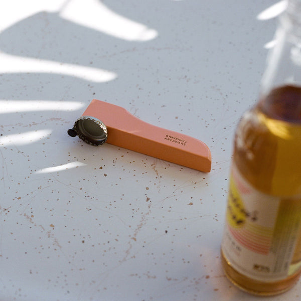 Charles And Marie BENT NAIL BOTTLE OPENER - Farbige Flaschenöffner | Brendan Ravenhill | Areaware