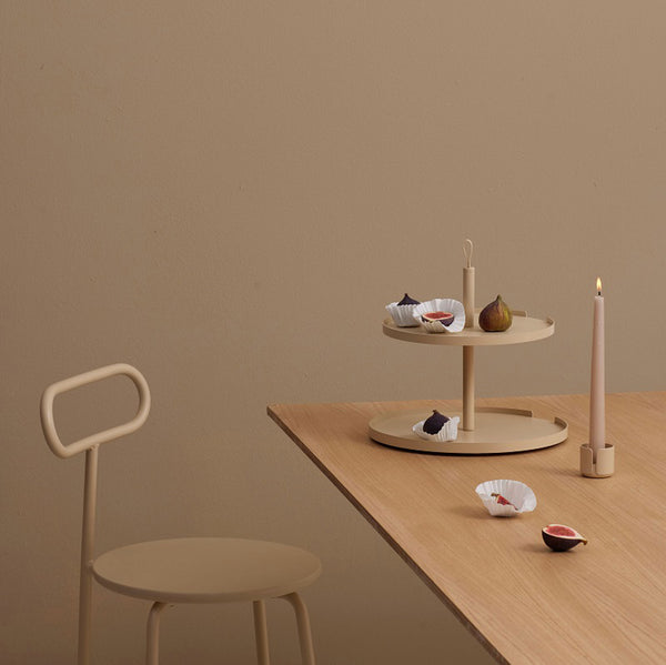 Charles And Marie BIG HUG CAKE STAND - Kuchenständer & Etagere - 2 Ebenen - Hans Thyge & Co | DesignBite
