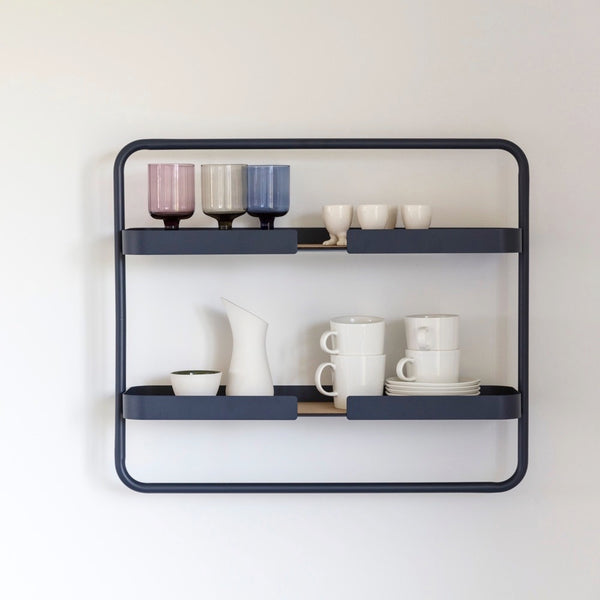 Charles And Marie BIG HUG | Niedriges WANDREGAL | Hans Thyge & Co | DesignBite