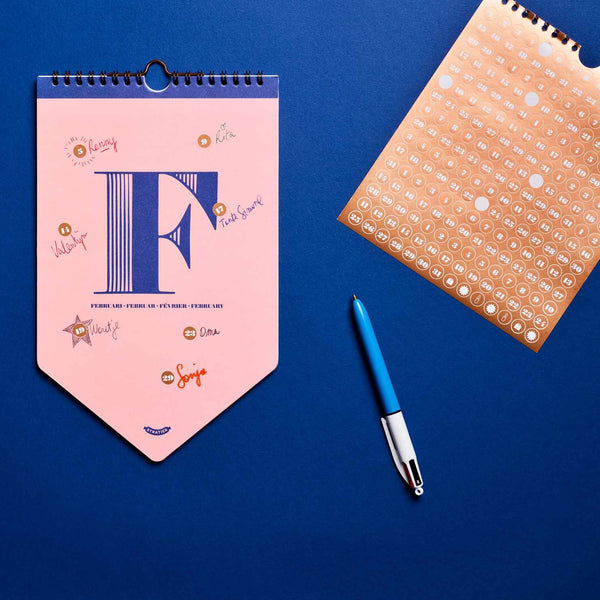 Charles And Marie BIRTHDAY CALENDAR | GEBURTSTAGS-KALENDER | 4 Sprachen | 28x17cm | Stratier