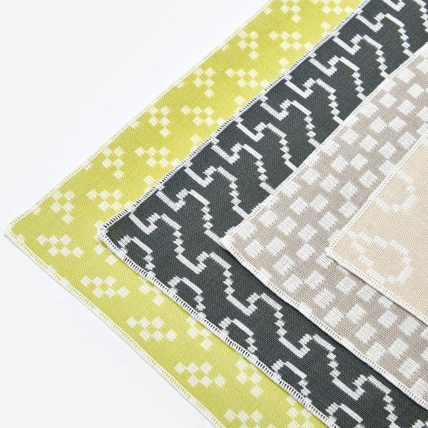 Charles And Marie BITMAP TEXTILES | 4 TISCHSETS Aus Baumwolle | Susan Kare | Areaware