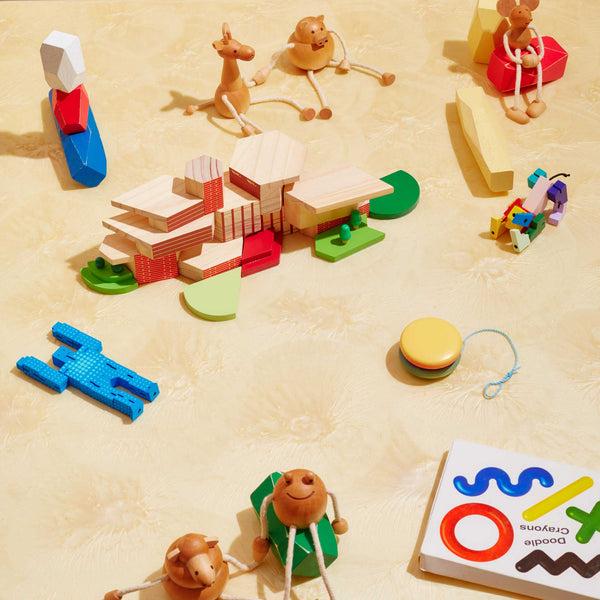 Charles And Marie BLOCKITECTURE® - Frank Lloyd Wright - Holz Architektur Bausteine | James Paulius | Areaware