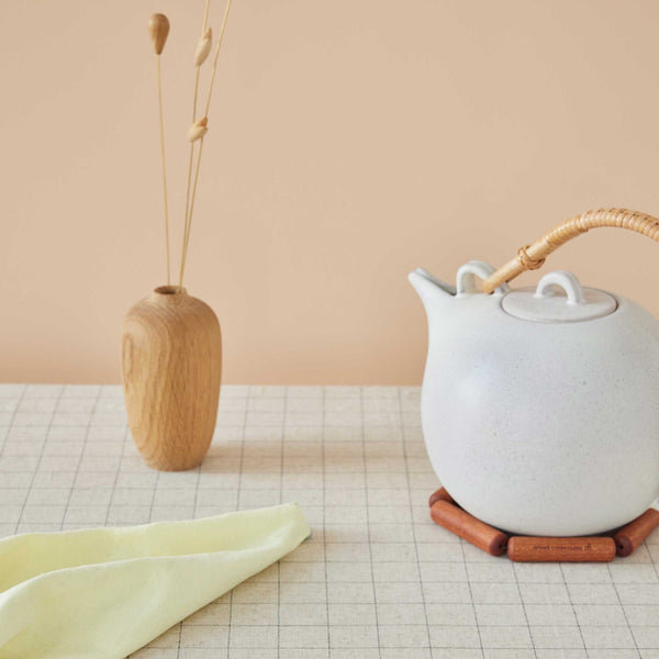 Charles And Marie BLOOM - Kleine Holz Vase - 12 Cm Hoch | Mencke&vagnby | Spring Copenhagen