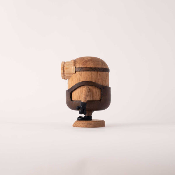 Charles And Marie BOB | BOYHOOD X Minions | HOLZFIGUR | Eiche 12 Cm Hoch | Jakob Burgsø | Boyhood