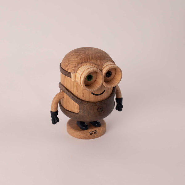 Charles And Marie BOB | BOYHOOD X Minions | HOLZFIGUR | Eiche 12 Cm Hoch | Jakob Burgsø | Boyhood