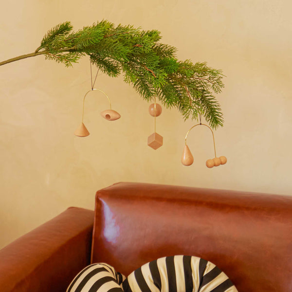 Charles And Marie BRASS ORNAMENTS | WEIHNACHTSBAUM-SCHMUCK | 3er Set Messing & Holz In Vers. Formen | Pat Kim | Areaware