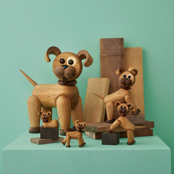 Charles And Marie BUDDY | Lustiger Mittelgroßer HUND | Holz-DEKOFIGUR | Chresten Sommer | Spring Copenhagen