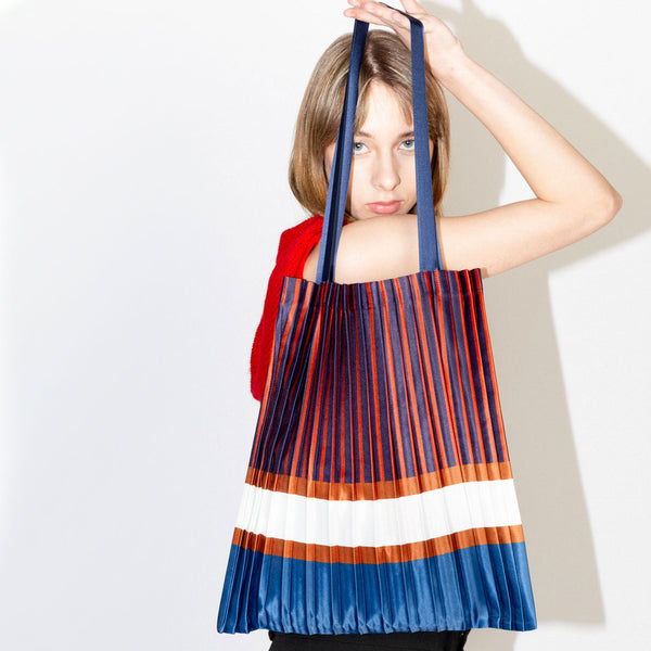 Charles And Marie CHIAVARI - Tasche - Plissiertes Satin - 40x48 Cm | Multitudes