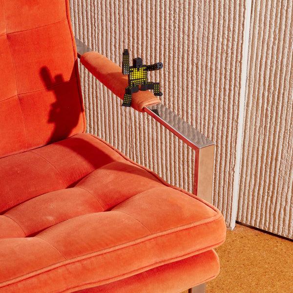 Charles And Marie CUBEBOT® DOT Micro - Schwarz & Gelb Gepunkteter 3D Puzzle Roboter | David Weeks | Areaware