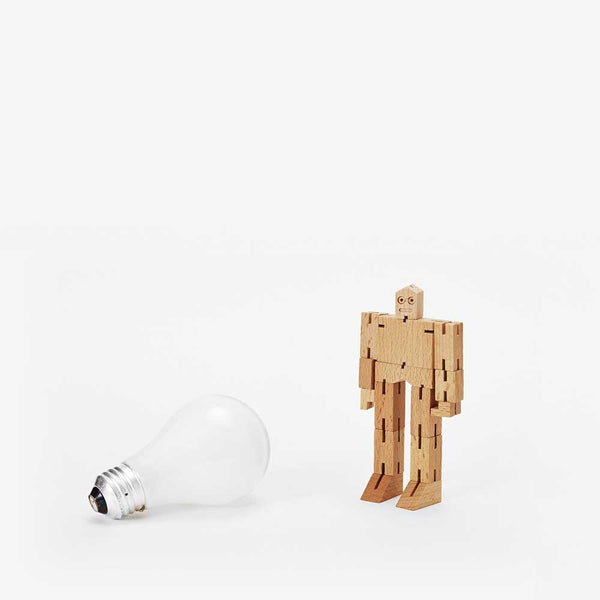 charles and marie CUBEBOT® JULIEN MicroTUR | 3D PUZZLE ROBOTER | David Weeks | Areaware