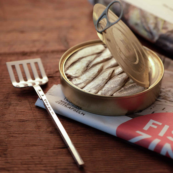 charles and marie Der SARDINENHEBER | handgefertigt aus 925er Sterlingsilber | Maritime Zeitkapseln