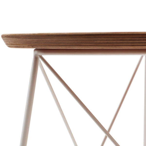 charles and marie DRAHT 001 | HOCKER & BEISTELLTISCH | dhochzwei | Deparso