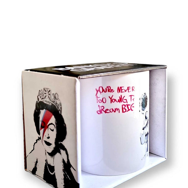 Charles And Marie DREAM BIG | Banksy KAFFEE- & TEE-BECHER | Urban.ity