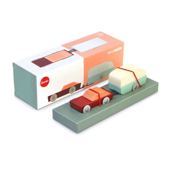 Charles And Marie DUOTONE CAR #8 | Design-SPIELZEUGAUTO Mit Caravan Aus Holz | Floris Hovers | Ikonic