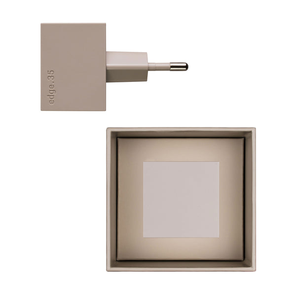 charles and marie edge.35 - 35 Watt USB Ladegerät & Netzteil - Farbe Sand | Reduct