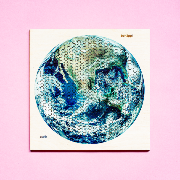 Charles And Marie ERDE | Außergewöhnliches IQ-HOLZPUZZLE | PLANETEN-Serie | Level Schwer | Behäppi