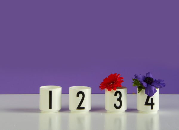 Charles And Marie Espresso Tassen - Zahlen 1-4 - 4er Set - Arne Jacobsen Typography | Design Letters