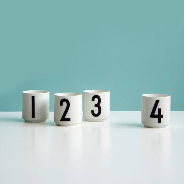 charles and marie Espresso Tassen - Zahlen 1-4 - 4er Set - Arne Jacobsen Typography | Design Letters