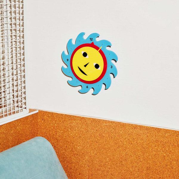 Charles And Marie EVERYBODY CLOCK Blau - Farbige Wanduhr 30 Cm ⦰ | Dusen Dusen | Areaware