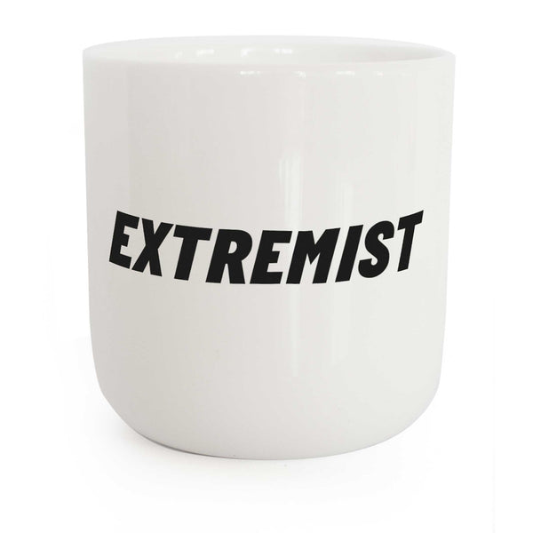 charles and marie EXTREMIST | weisser Kaffee- & Tee-BECHER mit schwarzer Typo | Attitude Serie | PLTY