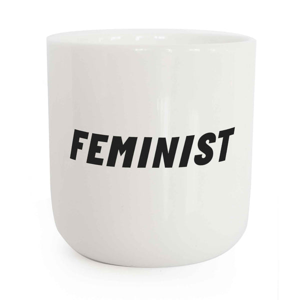charles and marie FEMINIST | weisser Kaffee- & Tee-BECHER mit schwarzer Typo | Attitude Serie | PLTY