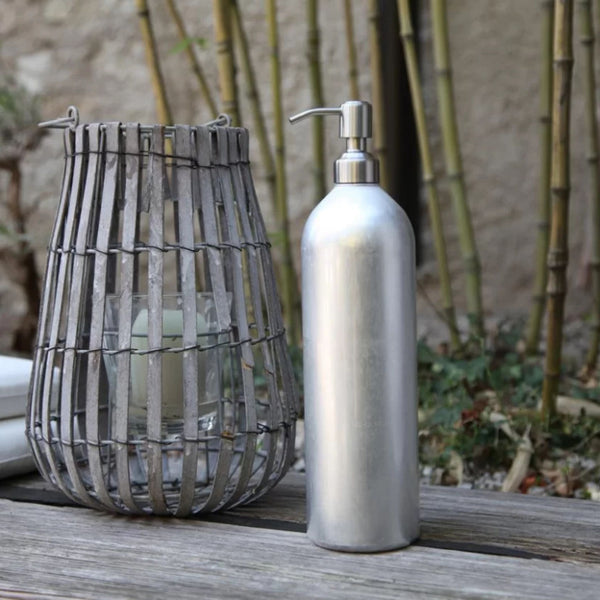 charles and marie FIRE - Seifenspender - recycelte Feuerlöscher | werkvoll