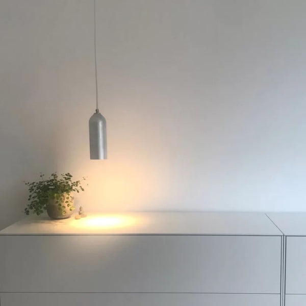 charles and marie FIRELIGHT - Hängeleuchte - recycelte Feuerlöscher | werkvoll