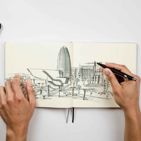 Charles And Marie FLEX Hellgrau - NOTIZBUCH Mit Integriertem Dunkelgrauem ORGANIZER-Band - 18x18 Cm | Beblau