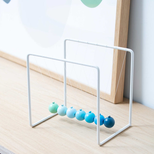 Charles And Marie GRADIENT NEWTON's CRADLE - Wissenschafts-Spielzeug | Block Design