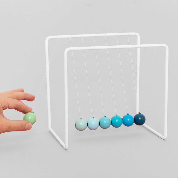 charles and marie GRADIENT NEWTON's CRADLE - Wissenschafts-Spielzeug | Block Design