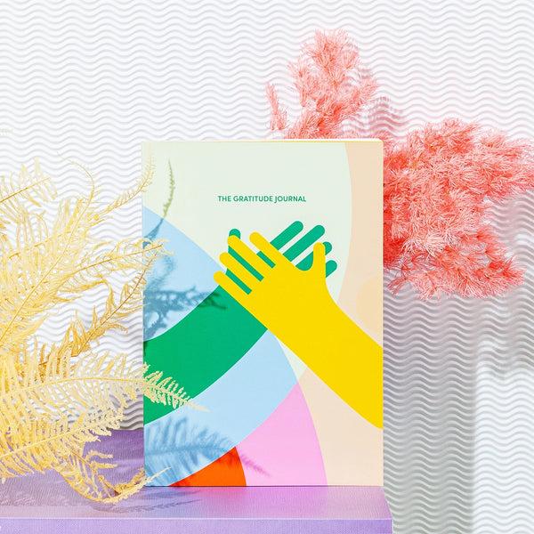 charles and marie GRATITUDE - undatiertes Journal Planer & Tagebuch für 12 Monate | Poketo