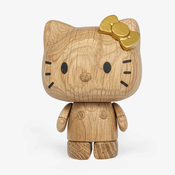 Charles And Marie HELLO KITTY Small Mit Goldener Schleife - 50th Anniversary Edition - Holzfigur Eiche 14 Cm Hoch | Boyhood