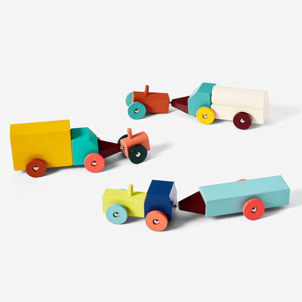 charles and marie HOVERS TRACTORS | Holz-SPIELZEUG-TRAKTOREN | Floris Hovers | Areaware