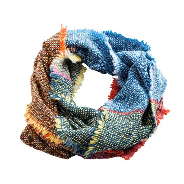 charles and marie INTEGRATE SNOOD Blau | LOOP SCARF SCHLAUCHSCHAL | 100% Merino | Cristian Zuzunaga