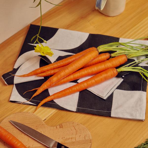 charles and marie KALEIDO TEA TOWELS | Zwei GESCHIRRTÜCHER | Josh Itiola | Areaware