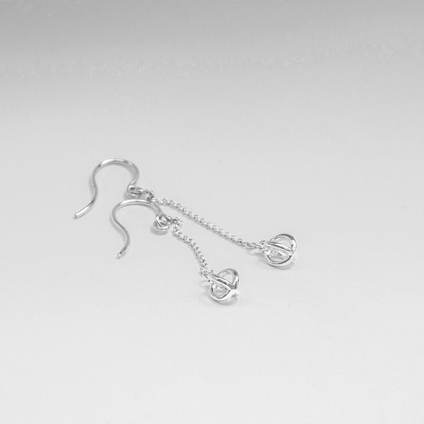 charles and marie KISSKISS - Ohrringe SILBER hochglänzend | Jonathan Radetz