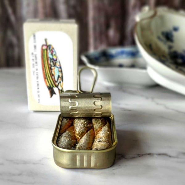 Charles And Marie Kleine Geräucherte SARDINEN In Nativem Olivenöl Extra | Feinkost FISCHKONSERVE | 120gr | José Gourmet