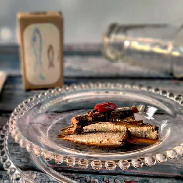 Charles And Marie Kleine Pikante SARDINEN In Olivenöl | Feinkost FISCHKONSERVE | 90gr | José Gourmet