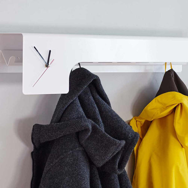 charles and marie LEAN | WAND-GARDEROBE mit Uhr | form|knast | Deparso