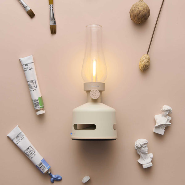 Charles And Marie LED Laternen-TISCHLEUCHTE & Bluetooth-LAUTSPRECHER | Keen Hsu | MoriMori