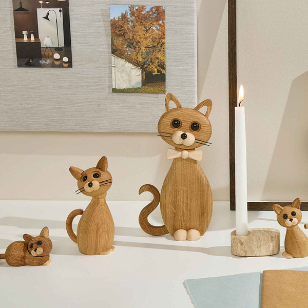 charles and marie LUCKY THE CAT zum Aufhängen - lustige kleine KATZE - Holz-DEKOFIGUR | Chresten Sommer | Spring Copenhagen