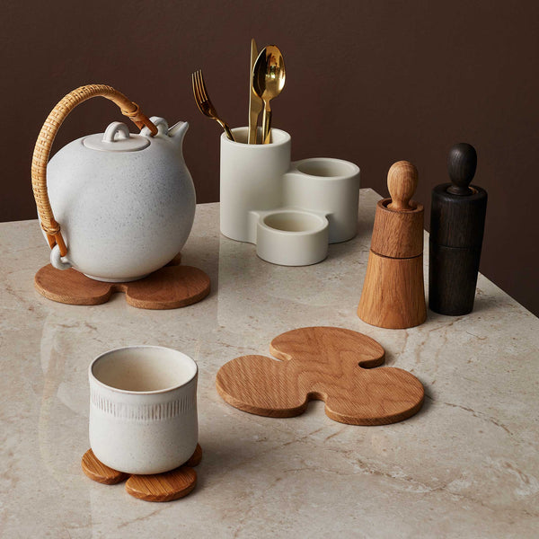 Charles And Marie LUCKY TRIVET | Kleeblatt TOPF-UNTERSETZER Aus Holz | 2er Set | Mencke&vagnby | Spring Copenhagen