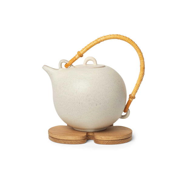 charles and marie LUCKY TRIVET | Kleeblatt TOPF-UNTERSETZER aus Holz | 2er Set | mencke&vagnby | Spring Copenhagen