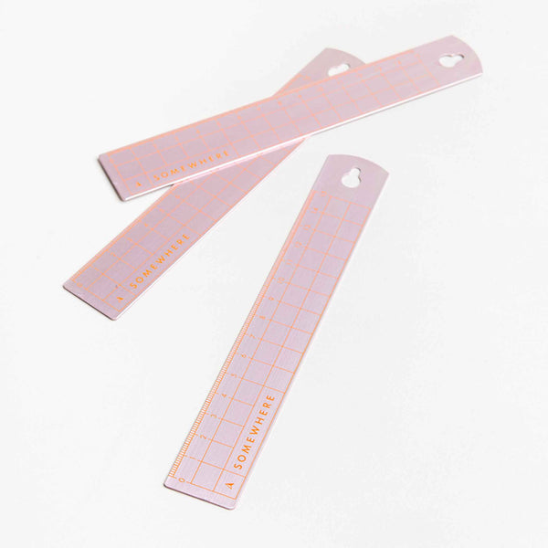 Charles And Marie MAKE ME BLUSH RULER - Lineal Aus Aluminium - 15 Cm | Somewhere