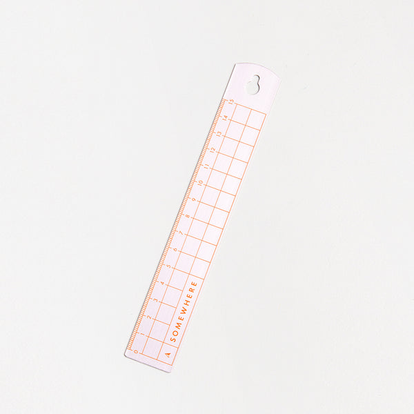 charles and marie MAKE ME BLUSH RULER - Lineal aus Aluminium - 15 cm | Somewhere